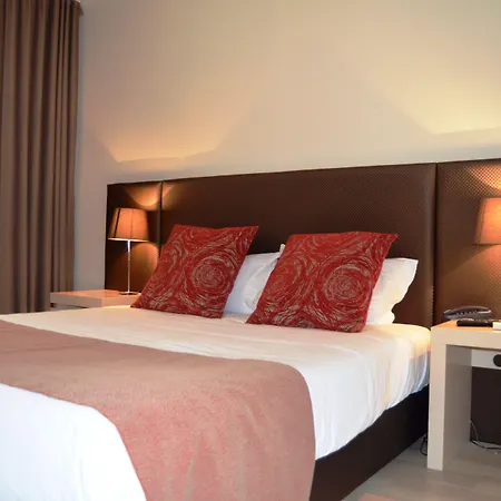 Hotel Torres Novas 3* טורס נובאס