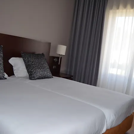 Hotel Torres Novas 호텔 토레스노봐스