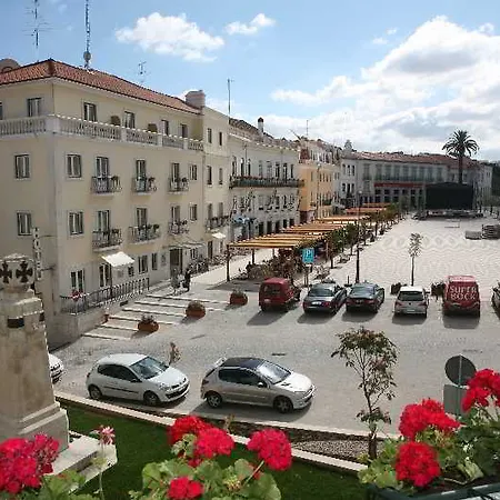 호텔 Hotel Torres Novas 3*
