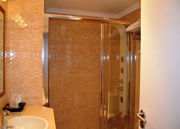מלון Hotel Torres Novas